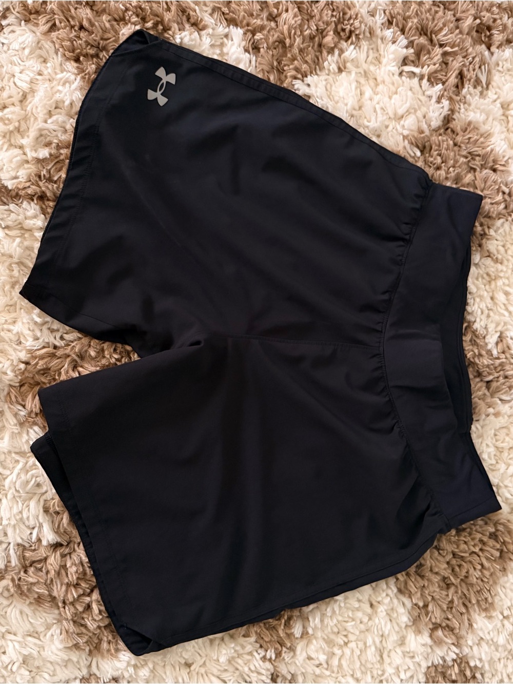 Under Armour men’s Black Athletic Running Shorts - Speed pocket